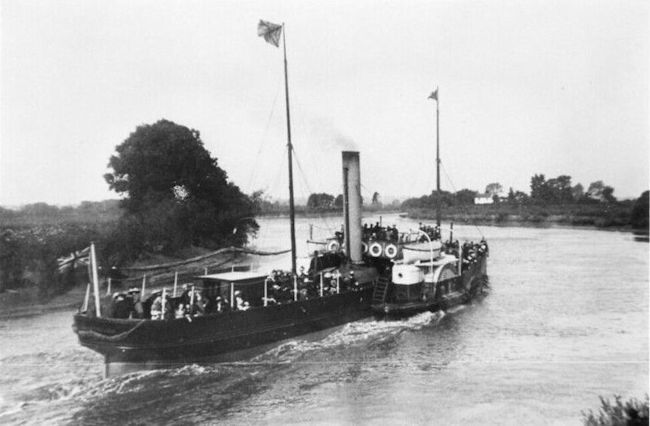 Paddle Steamer 'Scarborough' on the river Trent  Philip Sizer -  Flickr