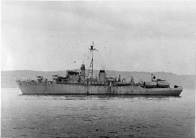 HMS_Empire_Peacemaker2